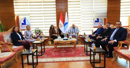 جامعة كفر الشيخ تنظم فعاليات اليوم المصري الألماني العلمي الثقافي بكلية الصيدلة