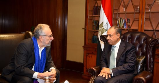 وزير الخارجية يستقبل المقرر الخاص المعنى بالحق فى المياه بمستهل زيارته لمصر