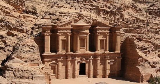 اكتشافات أثرية جديدة تعيد رسم ملامح نظام المياه فى مدينة البتراء