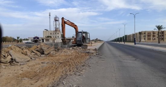 محافظ جنوب سيناء يوجّه بتنفيذ أعمال رصف وتطوير بشوارع مدينة نويبع