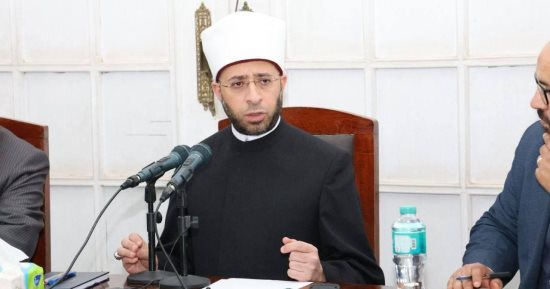 وزير الأوقاف يجتمع بالأئمة المختارين للبرنامج التدريبى بالأكاديمية العسكرية