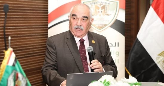 رئيس هيئة قضايا الدولة يهنئ رئيس الوزراء بتجديد الثقة