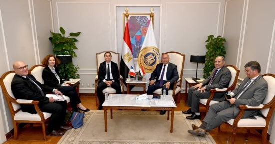 ​كامل الوزير يبحث مع السفير الفرنسي توطين صناعة السكك الحديدية 