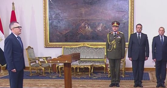 أحمد رستم يؤدى اليمين الدستورية وزيرا للتخطيط أمام الرئيس السيسى