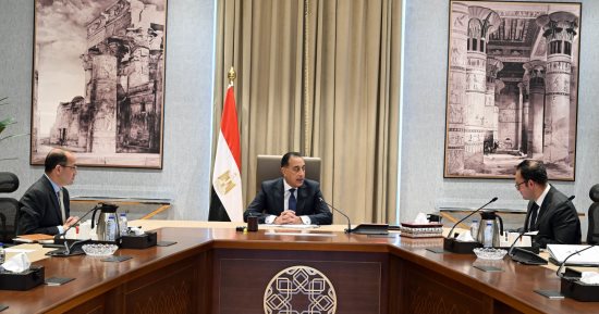 رئيس الوزراء يبحث مع وزير المالية تطورات المراجعة الجارية مع صندوق النقد