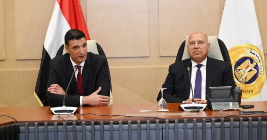 أول تصريحات لوزير الصناعة الجديد.. ماذا قال في حضور كامل الوزير؟