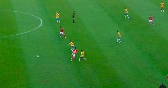 30 دقيقة.. الأهلى 0-0 الإسماعيلى.. سيطرة حمراء بدون خطورة