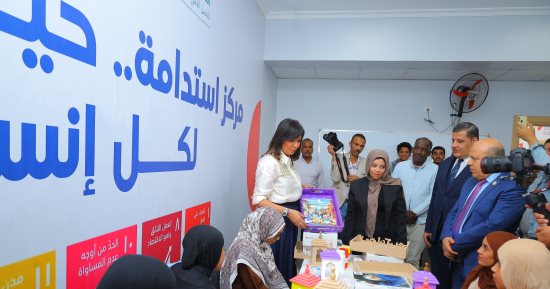 «صناع الخير» تفتح «مركز استدامة» للحرف اليدوية والتراثية بإحدى قرى أسوان.. صور