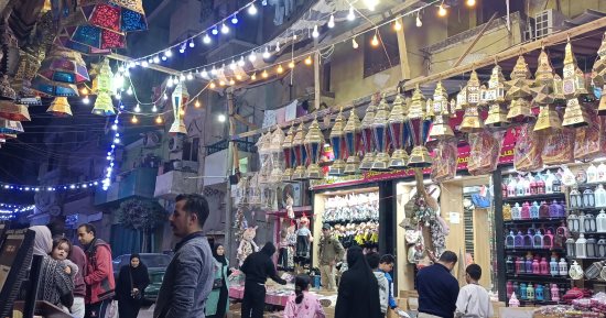 رمضان كريم.. أسعار الفوانيس تبدأ من 3 جنيهات فى سوق بنى سويف (فيديو وصور)
