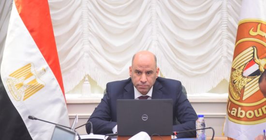 وزارة العمل تبدأ التحول الرقمى الشامل لـ33 مركزا للتدريب المهنى بالمحافظات.. انتهاء ميكنة 5 مراكز.. تأسيس قواعد بيانات وأرشفة إلكترونية لربط الخريجين باحتياجات السوق.. وتطبيق مناهج جديدة تواكب متطلبات التشغيل