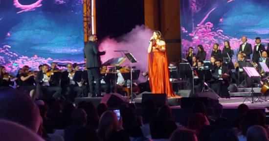 ‏أميرة أحمد وكنزي يغنيان لفيروز بحفل عيد الحب في الأوبرا