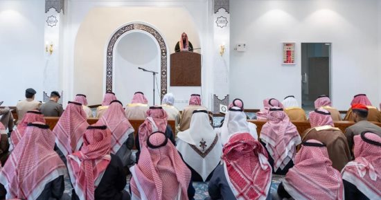 السعوديون يؤدون صلاة الاستسقاء فى جميع مناطق المملكة
