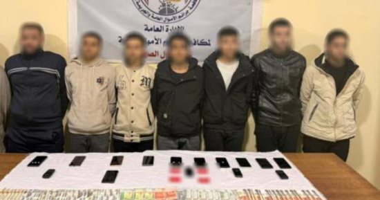 سقوط عصابة موظفى البنوك الوهميين.. استولوا على أموال المواطنين بالمنيا