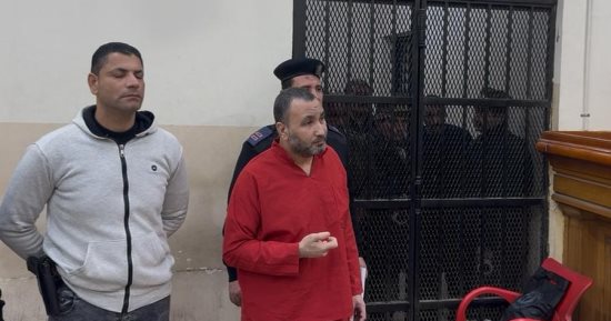بعد تأييد حكم الإعدام.. 10 مشاهد بمحاكمة قاتل شقيقه وطفليه بالشرقية