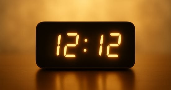 تفسير حلم الساعة 12:12.. اعرف دلالتها على التوازن والبدايات الجديدة