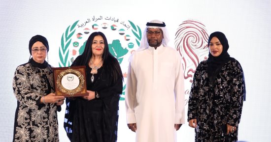 جامعة الدول العربية تكرم شاليمار شربتلي بوسام "المرأة الملهمة" 