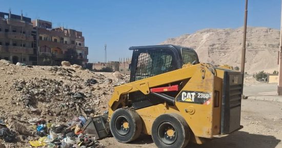 رفع 30 طن قمامة ومخلفات صلبة وأتربة بحى الكوثر فى سوهاج