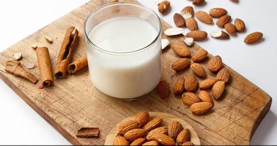 خليه على مائدة طعامك في رمضان.. اللوز مفيد لصحة القلب ويحميك من الالتهابات