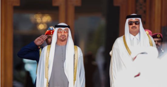أمير قطر يبدأ زيارة أخوية إلى الإمارات