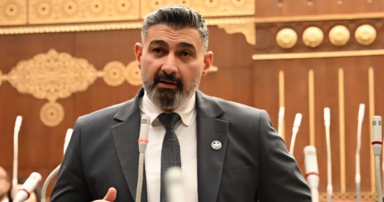 ياسر جلال أمام "الشيوخ": لا يجوز اعتبار تصوير "أقدام ممثلة" عملا صحفيا