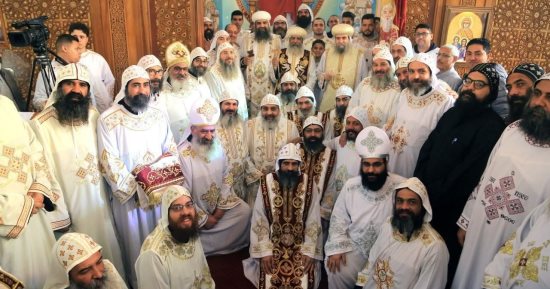 الكنيسة ترسم رهبانا جدد بدير الأنبا شنودة بسوهاج بعد اجتياز فترة الاختبار 