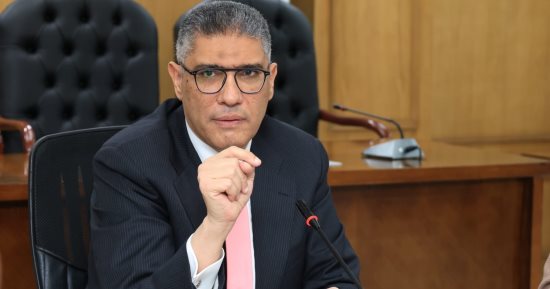 محافظ الجيزة: تعامل فورى مع بلاغات حرائق المخلفات للحد من الظاهرة