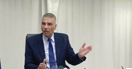 محافظ جنوب سيناء يتابع تداعيات حادث انقلاب أتوبيس نويبع 
