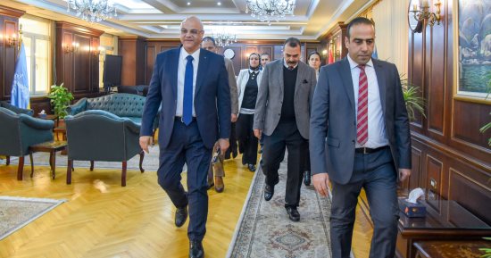 محافظ الإسكندرية الجديد من مكتبه: سأبذل قصارى جهدى فى كل الملفات