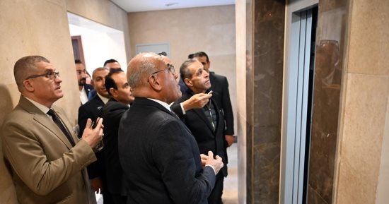 رئيس العربية للتصنيع يتفقد إنتاج الشركة العربية السويسرية للمصاعد