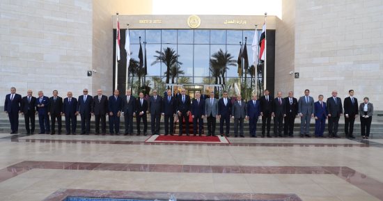 رئيس مجلس القضاء الأعلى يهنئ وزير العدل بمناسبة توليه مهام منصبه