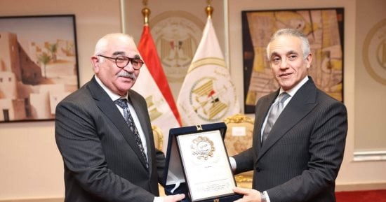 رئيس هيئة قضايا الدولة يهنئ وزير العدل بتوليه منصبه الجديد.. صور