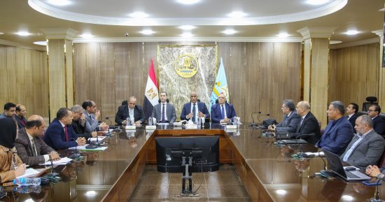 محافظ كفر الشيخ الجديد يعقد أول اجتماع لوضع خطة عمل متكاملة للمرحلة المقبلة