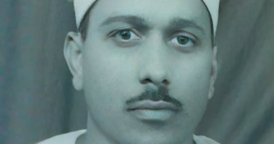 كنوز منسية.. من أرض "الشعراوى" إلى جيل العمالقة.. الشيخ أحمد تهامى القناوى صوت نسيته الإذاعة وأنصفه التاريخ.. زامل مصطفى إسماعيل والبنا والحصرى والبهتيمى.. أصيب بمرض فى الحنجرة أبعده عن التلاوة.. صور