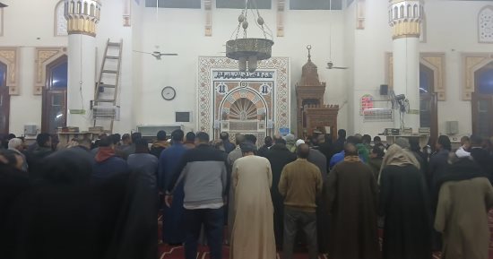 وداع موجع.. صلاة الجنازة على جثمان الزميل الراحل محمود نصر بقنا (فيديو وصور)