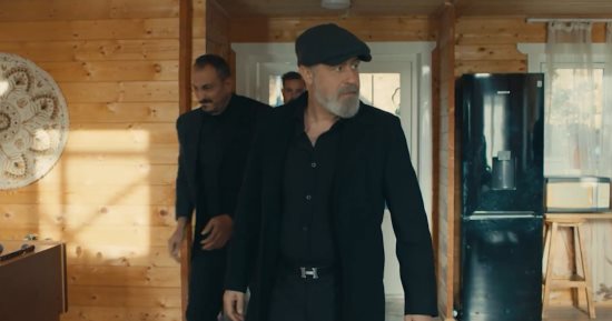 مسلسل أولاد الراعى الحلقة 1.. ماجد المصري ينجح فى الهروب بالمال من العصابة