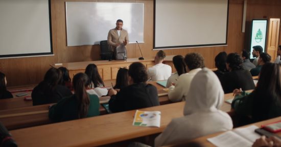 مسلسل اتنين غيرنا الحلقة 1.. آسر ياسين دكتور جامعى ودينا الشربيني ممثلة
