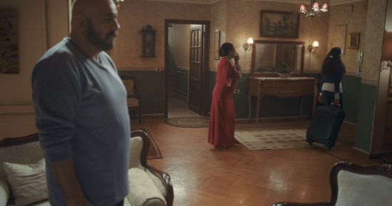 مسلسل اتنين غيرنا الحلقة 1.. دينا الشربينى تعيش صراع الماضى والحاضر بعد مرض والدها