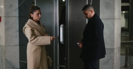 مسلسل اتنين غيرنا الحلقة 1.. طبيب نفسى واحد يجمع بين دينا الشربيني وآسر ياسين