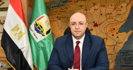 محافظ الفيوم الجديد يصل مكتبه لمباشرة مهام عمله