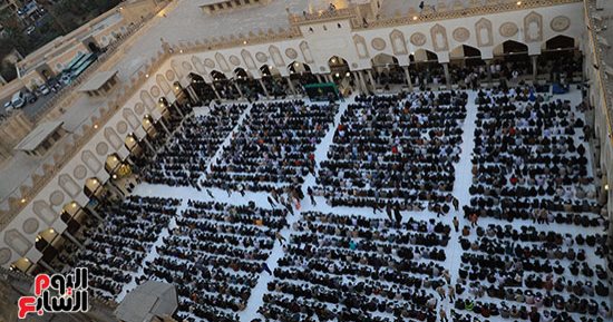 7 آلاف وجبة.. حفل إفطار جماعى بالجامع الأزهر للوافدين