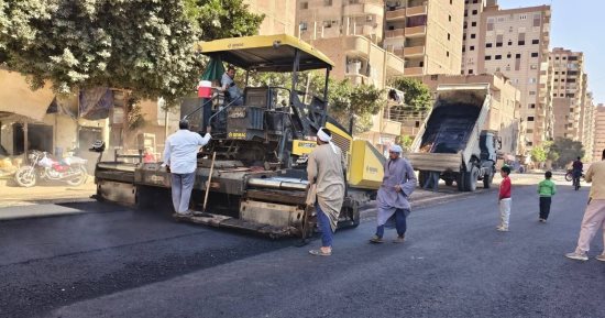 محافظة سوهاج: متابعة أعمال رصف طريق العضاضة التحرير بسيتي