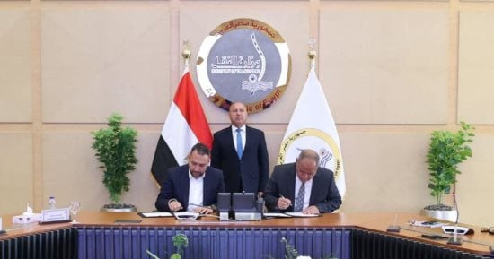 ​وزير النقل يشهد شراكة "سوبر جيت" و"بوسطة" لتوصيل الشحنات بين المحافظات 