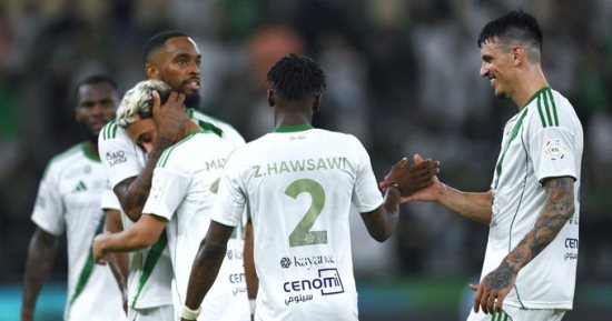 الأهلي يدمر النجمة برباعية في الدوري السعودي بمشاركة دونجا.. فيديو