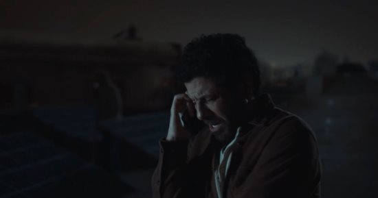 مسلسل صحاب الأرض الحلقة 3.. حوار مؤثر بين إياد نصار وابنته بسبب الحرب