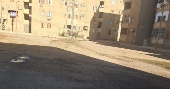 محافظ قنا يوجه بإنهاء مشكلات طفح مياه الصرف الصحى بمنتطقى الشؤون والمساكن