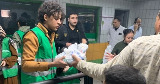 هنفطر فى المحطة للسنة السادسة.. وزارة النقل توزع 150 ألف وجبة إفطار بالمترو