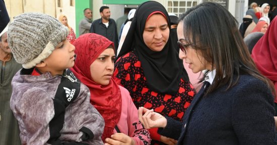 محافظ البحيرة توجه بمراجعة شكاوى المواطنين فى إستحقاق معاش تكافل وكرامة