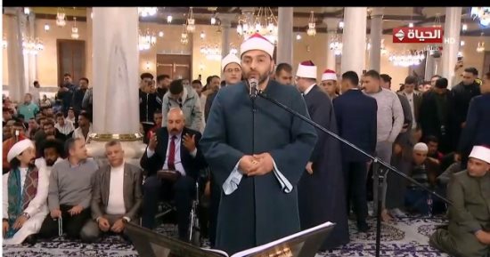 بث مباشر.. قناة الحياة تنقل صلاة التراويح من مسجد الإمام الحسين