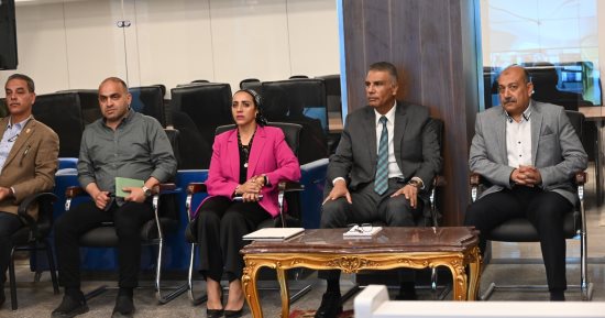 محافظ جنوب سيناء يتفقد الشبكة الوطنية للطوارئ والسلامة العامة بديوان المحافظة