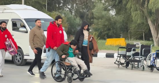 مد غزة بـ5220 طن مساعدات ضمن قافلة زاد العزة الـ143